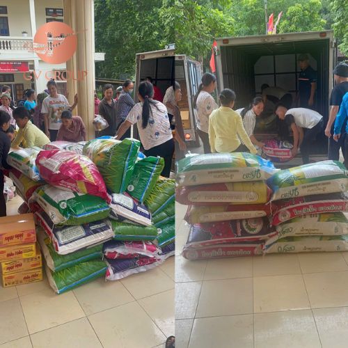 Nhu yếu phẩm được vận chuyển đến ủy ban xã Tân Minh